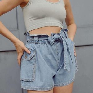 URBAN OUTFITTERS | UO Fiona Denim Paperbag Shorts